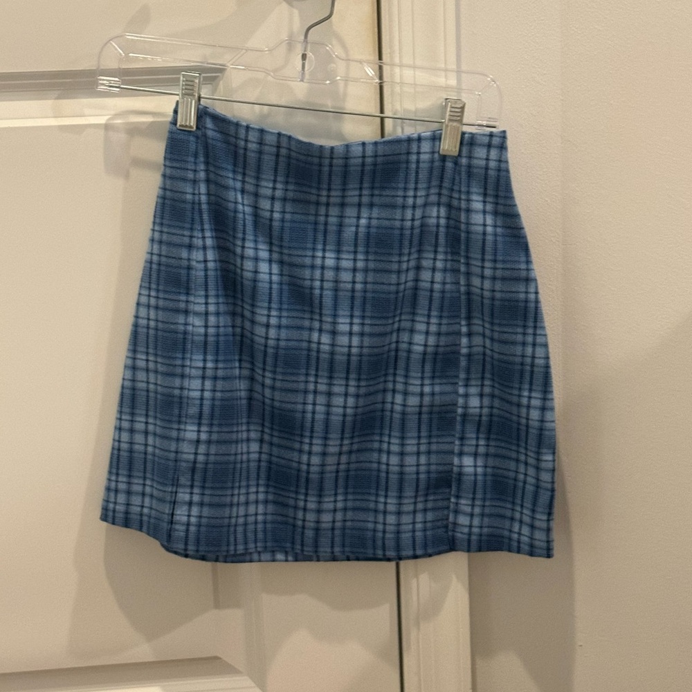 Brandy Melville blue plaid pattern skirt